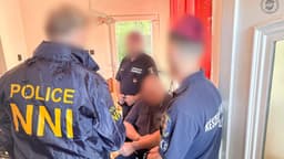 Tisztítótűz: a TEK-es kommandósok fogták el a brutális gyermekfelügyelőt